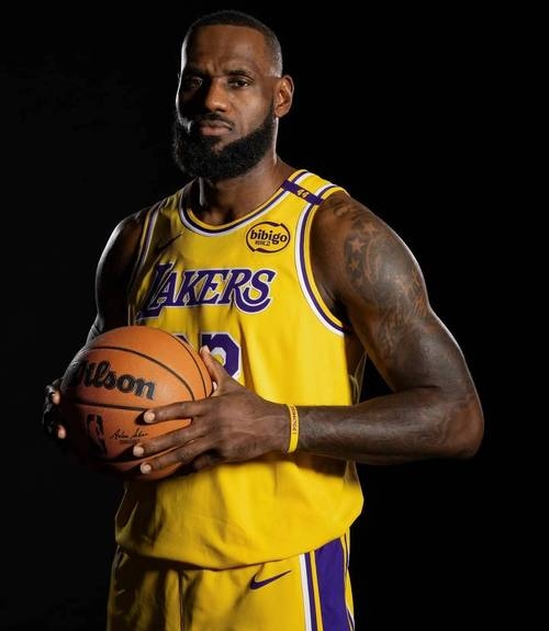 詹姆斯新星爆冷表现惊艳，SKT未来可期！