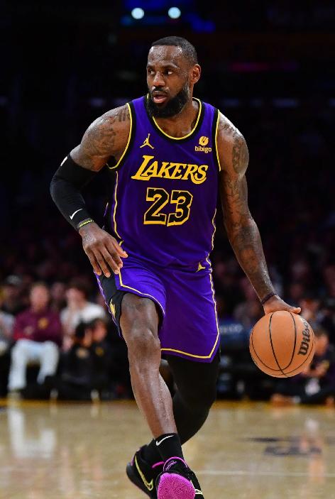 詹姆斯新星爆冷表现惊艳，SKT未来可期！